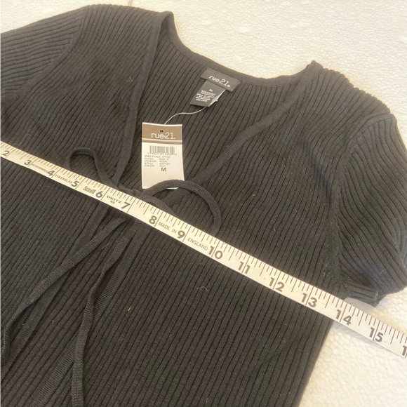 Rue 21 women’s cropped cardigan Sz M, NWT - Picture 5 of 9